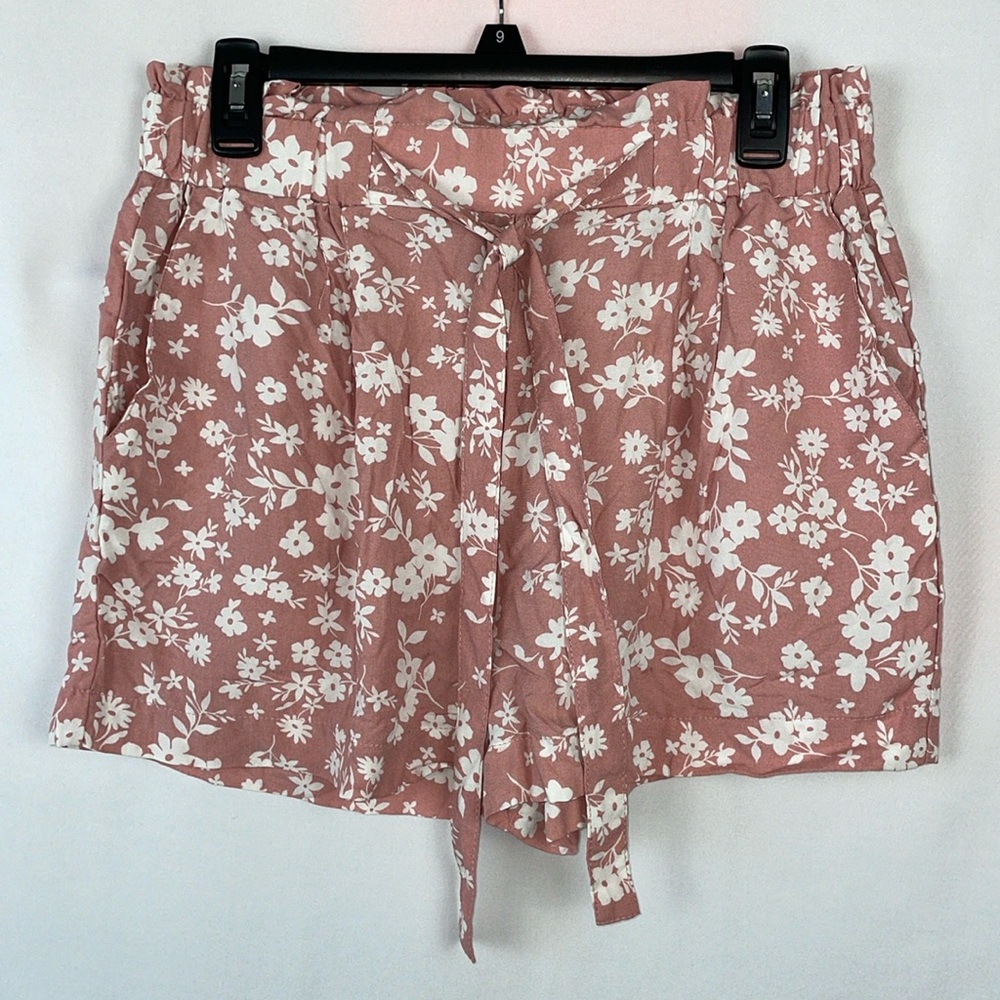 Ambiance Apparel Light Pink/Mauve High Waisted Shorts w/Pockets - Size Large